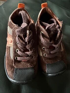 Ecco kids Brown and Orange Suede Lace-Up Sneaker booties